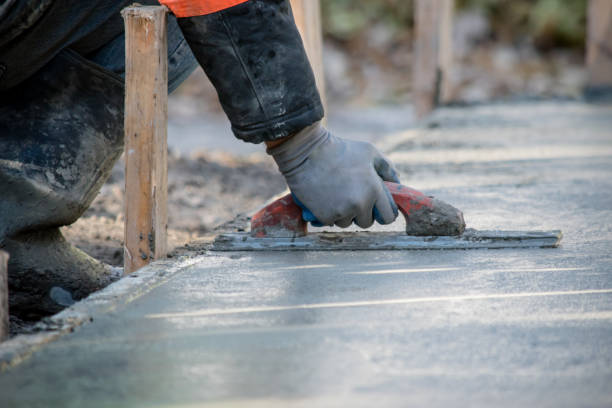 Best Concrete Driveway Installation  in Islandia, NY